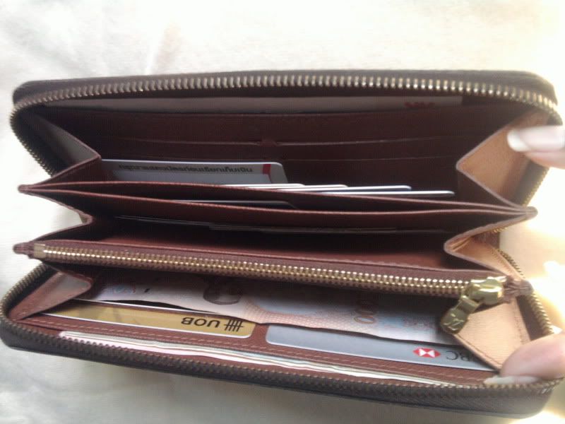 Happy New Year 2010 Zippy Wallet X mas at CWT