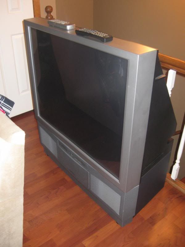 46 inch Hitachi Rear Projection F/S