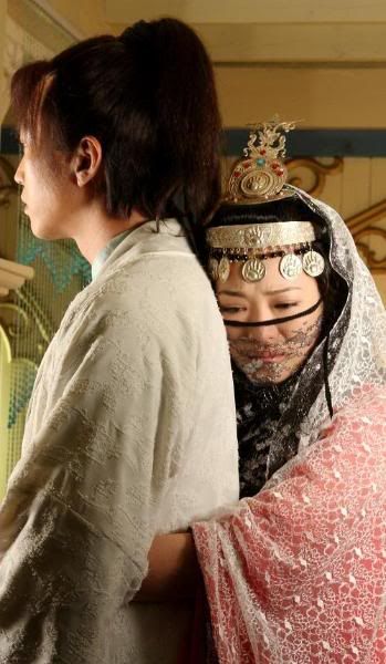 (Image:http://i121.photobucket.com/albums/o214/shierly85/HSDS%202009/06d5982213185eecd7cae2d9.jpg)