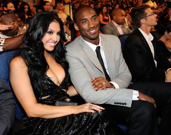 Kobe Bryant and Vanessa Laine at the ESPYs With a wife that hot 