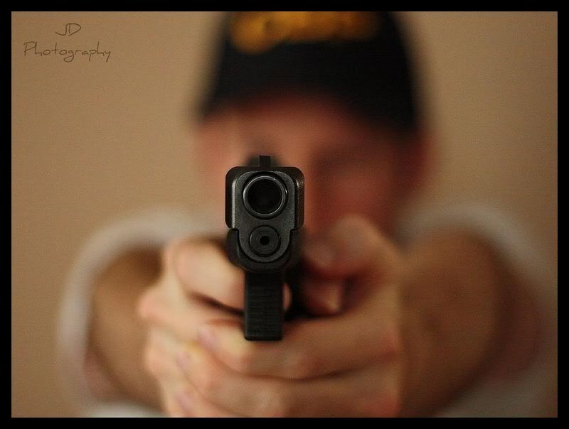 IMAGE: http://i121.photobucket.com/albums/o225/Hybrid93Hatch/Canon%20DSLR/Guns/IMG_1222_rs25_cr.jpg