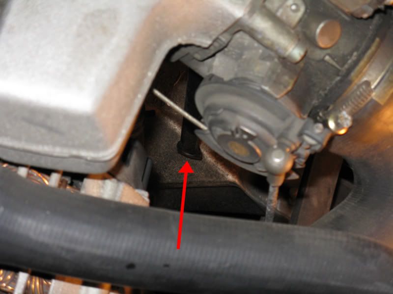 Loose/disconnected bracket What is this? Volkswagen Passat Forum