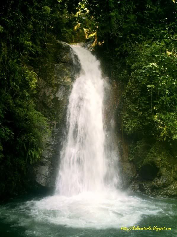 haratai_waterfall.jpg