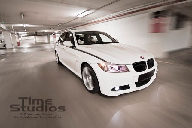 BMW325i_watermarked_small.jpg