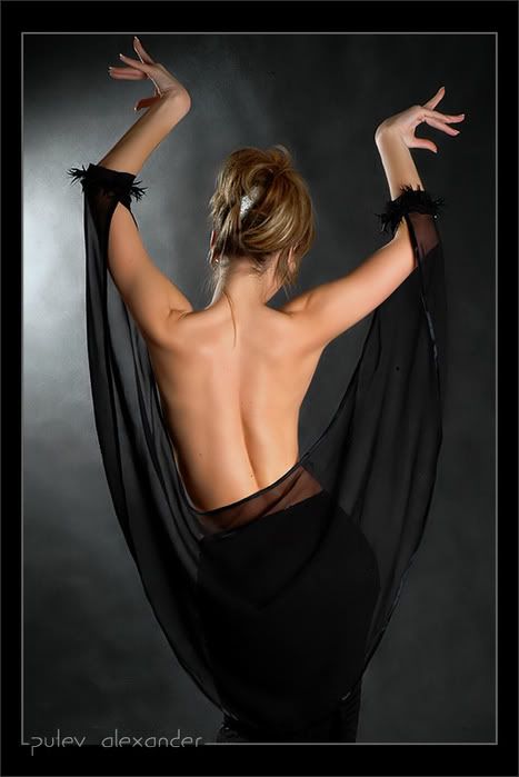 woman ballet dancer photo: ballet woman 34318144_26569225_26458588_585156.jpg