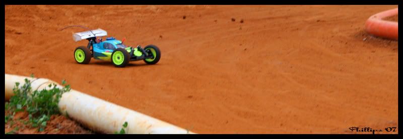 IMAGE: http://i121.photobucket.com/albums/o240/rockstarb8/RC%20Cars/abluegreen4.jpg