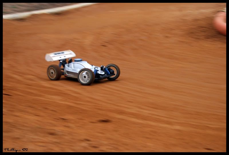 IMAGE: http://i121.photobucket.com/albums/o240/rockstarb8/RC%20Cars/asilver.jpg